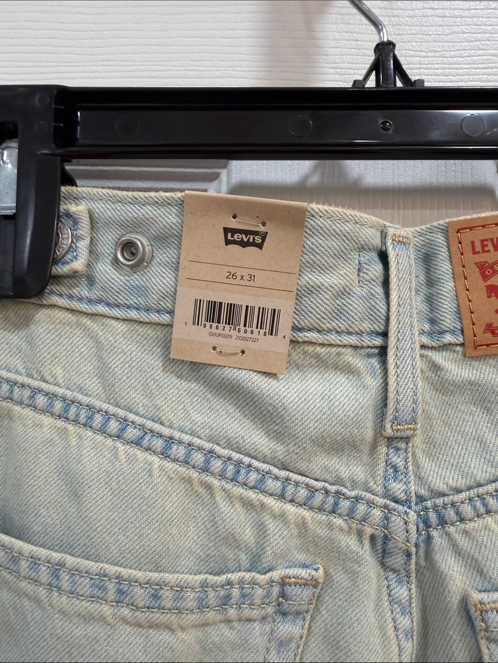 NWT Levi's Cinch Baggy Wide-Leg Jeans in Washed Light Blue Size 26x31 - Picture 5 of 9